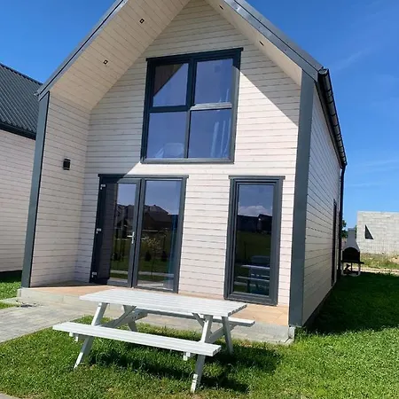 & Letniskowe Edyta Деревянный коттедж