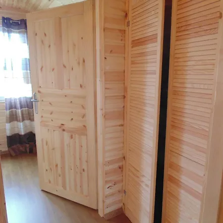 & Letniskowe Edyta 山林小屋 里沃