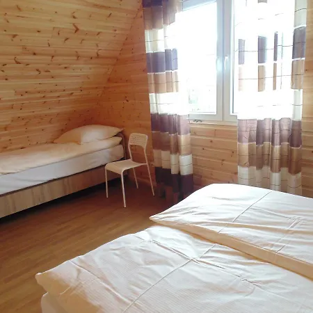 & Letniskowe Edyta 山林小屋 里沃